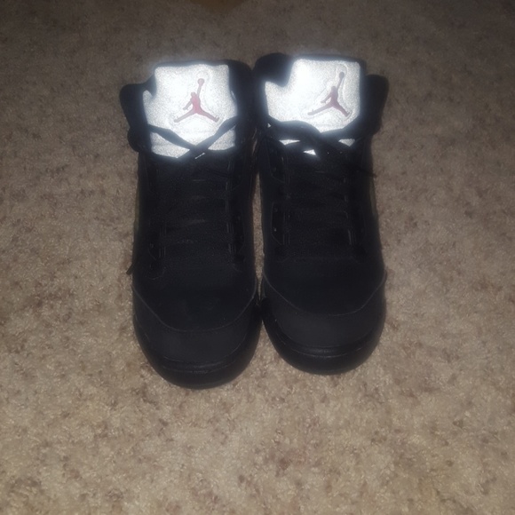 Sold Jordan 5s Black & silver - Picture 2 of 5